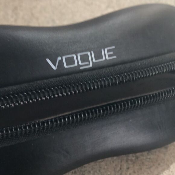 Vogue eyeglasses/sunglass case zippered hard case - Picture 8 of 8